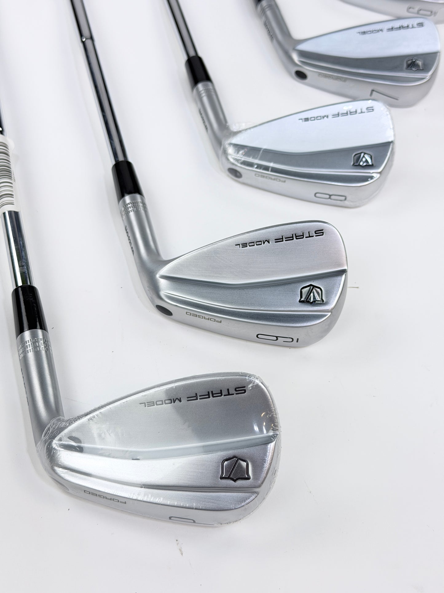 WILSON STAFF MODEL BLADES IRON SET 5-PW S FLEX RH