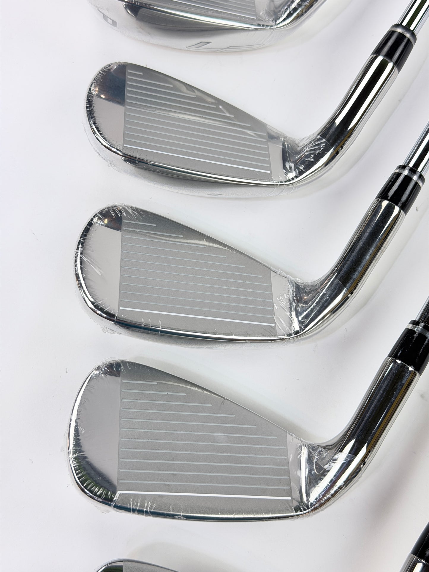 WILSON LAUNCH PAD 2 IRON SET 5-PW GW R FLEX RH NEW