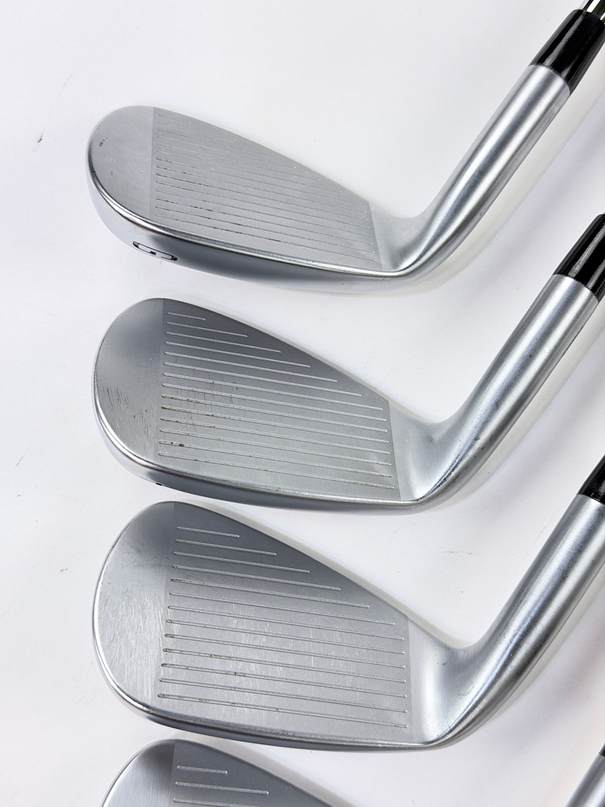 MIZUNO JPX 925 HOT METAL IRON SET 4-PW GW R FLEX RH +.25”