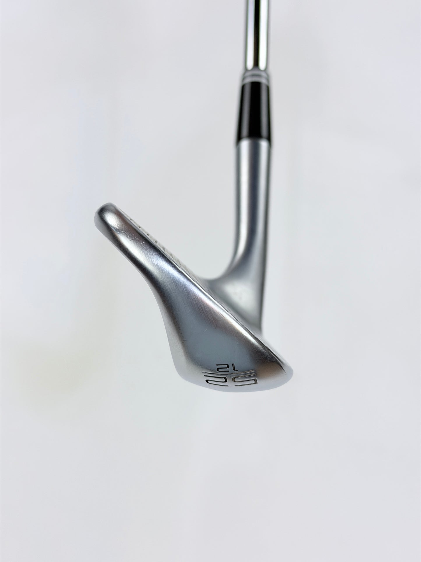 CLEVELAND CBX4 WEDGE 52° WEDGE FLEX RH 35.75”