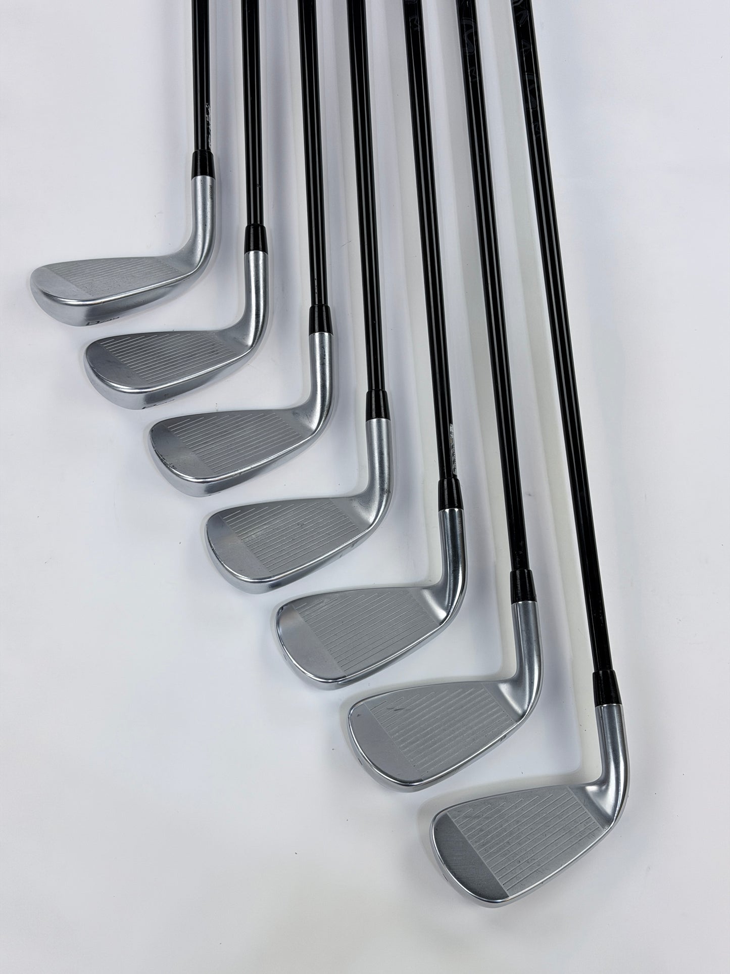 CLEVELAND LAUNCHER UHX IRON SET 5-PW GW R FLEX RH