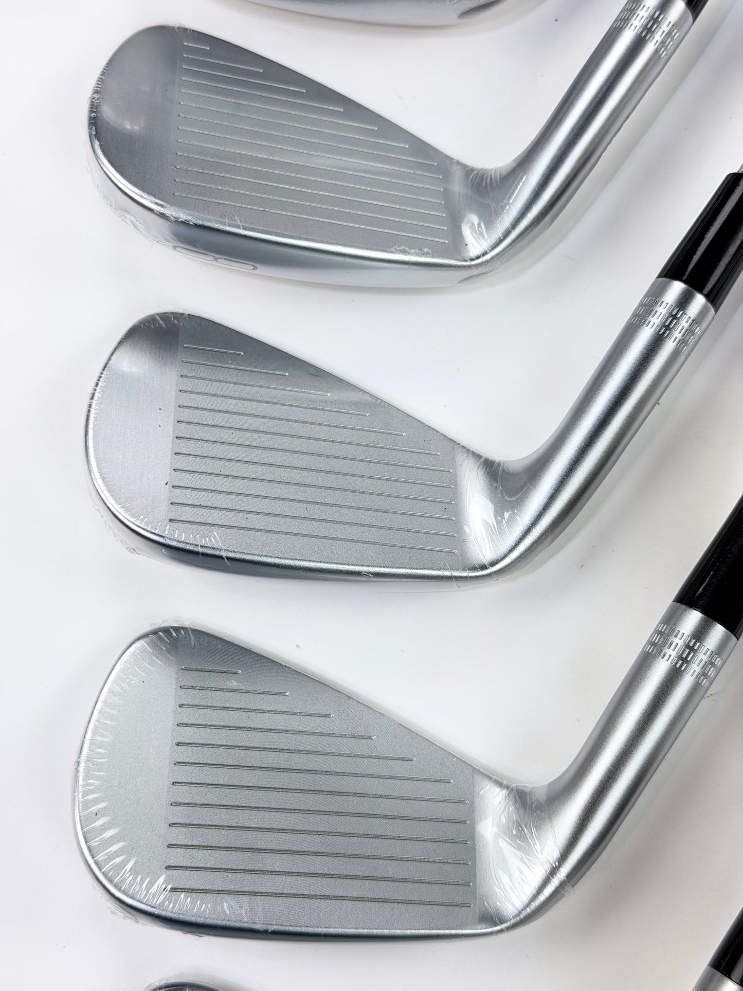 WILSON STAFF MODEL CB IRON SET 4-PW S FLEX RH