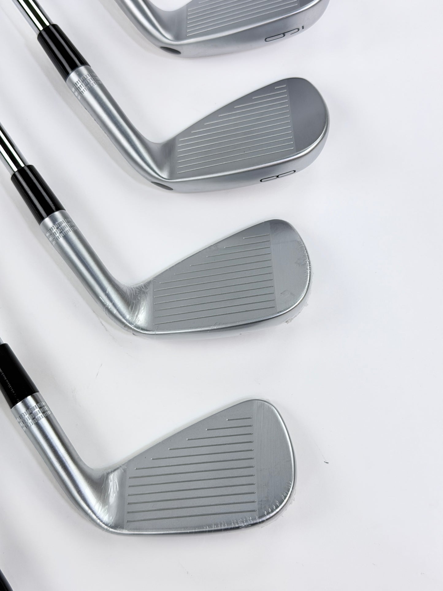 2026 WILSON STAFF MODEL CB IRON SET 4-PW S FLEX LH