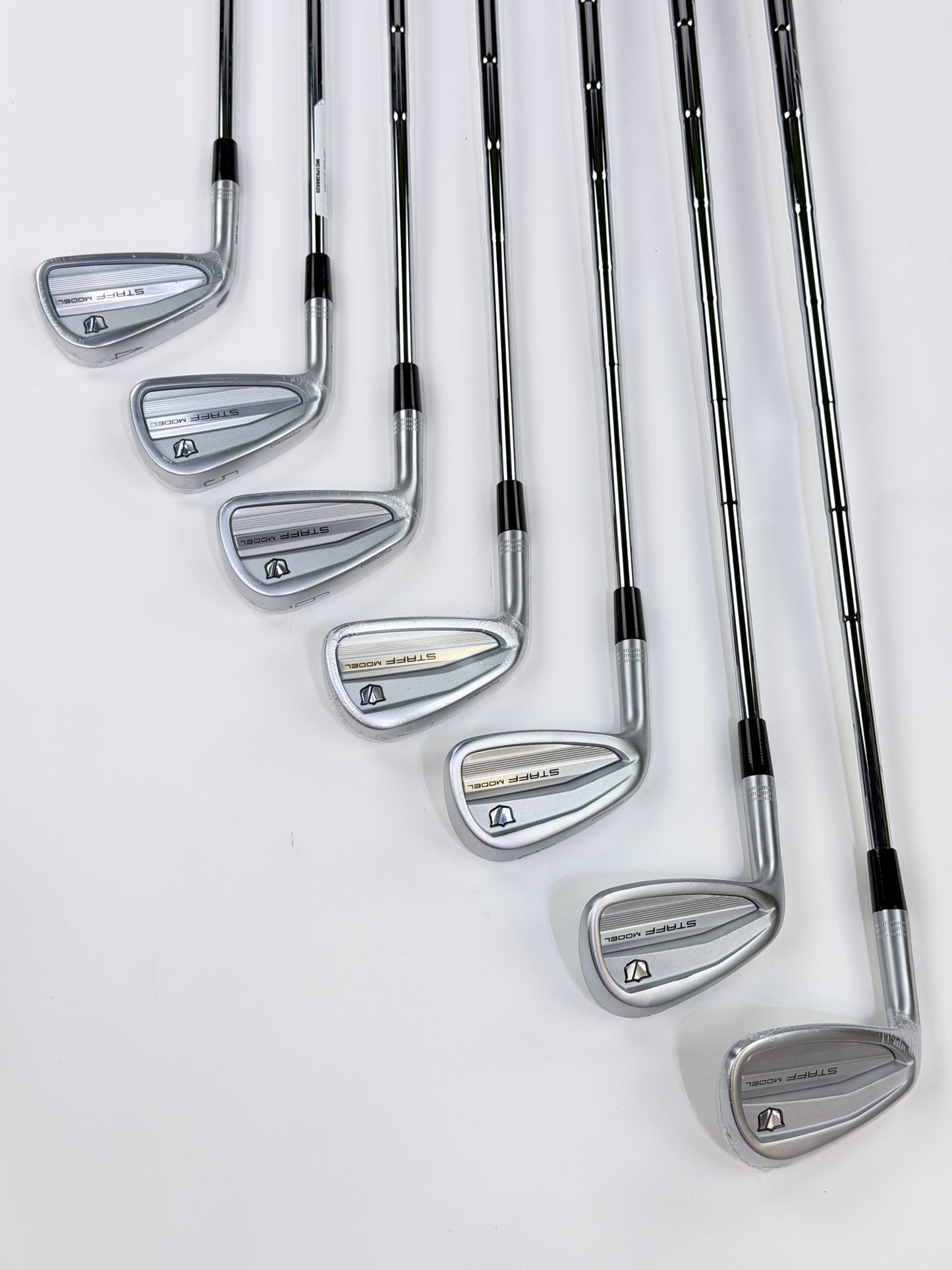 2026 WILSON STAFF MODEL CB IRON SET 4-PW S FLEX LH