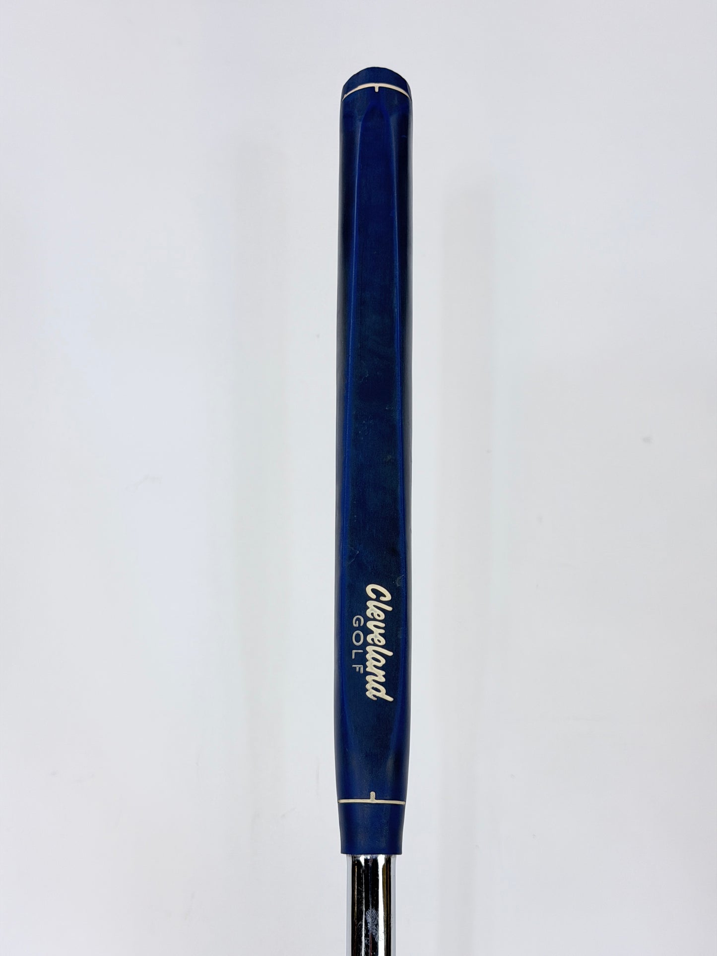 CLEVELAND HUNTINGTON BEACH COLLECTION 11 RH 35”