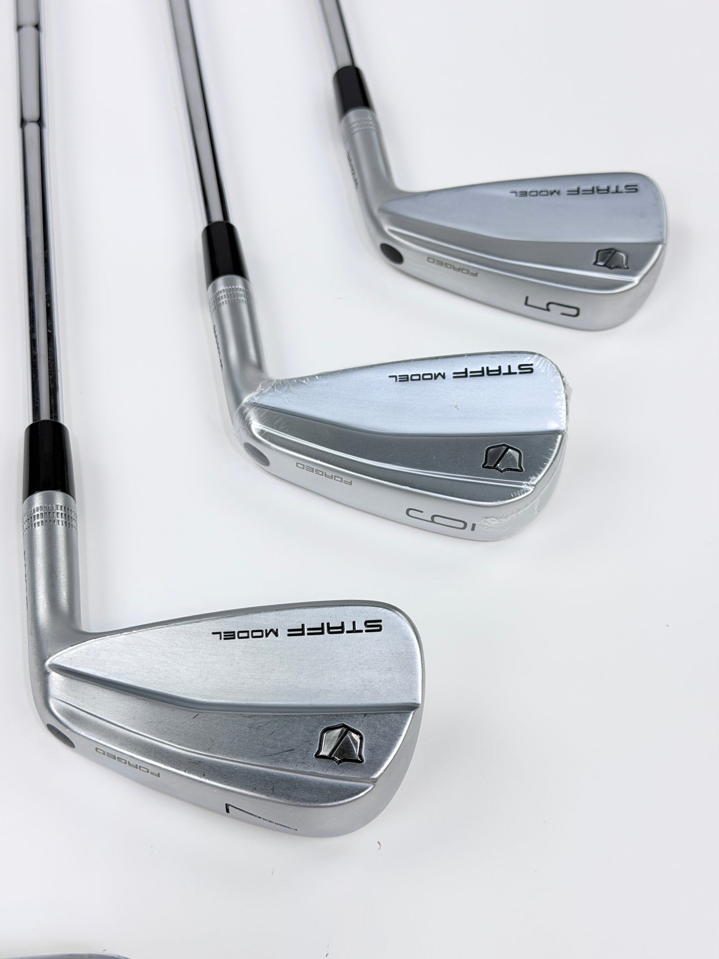 WILSON STAFF MODEL BLADES IRON SET 5-PW S FLEX RH