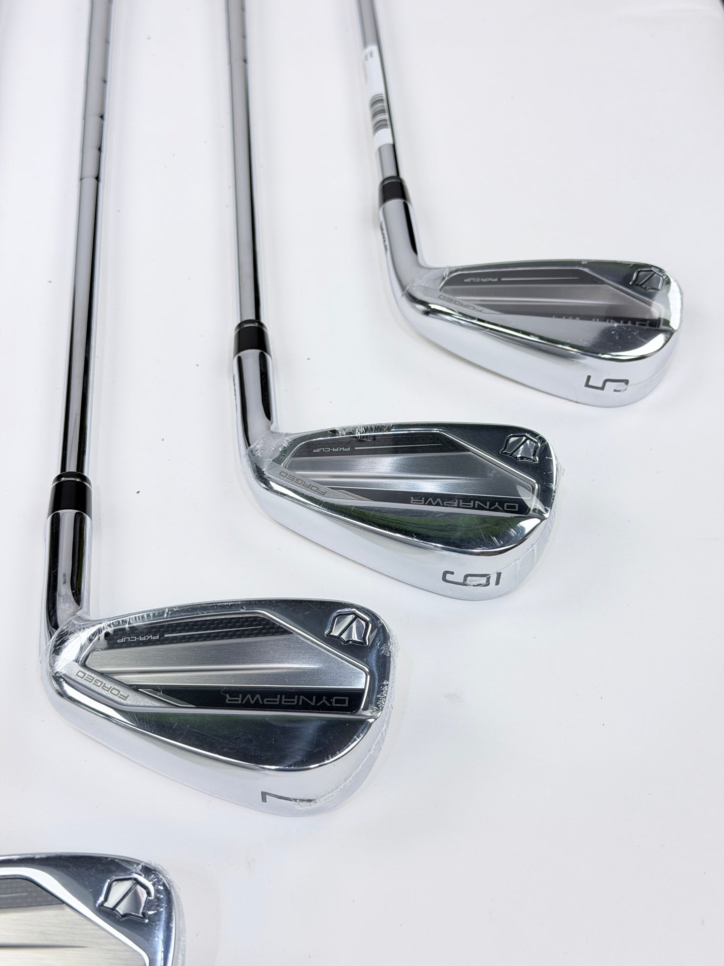 WILSON DYNAPWR FORGED IRON SET 5-PW GW S FLEX RH