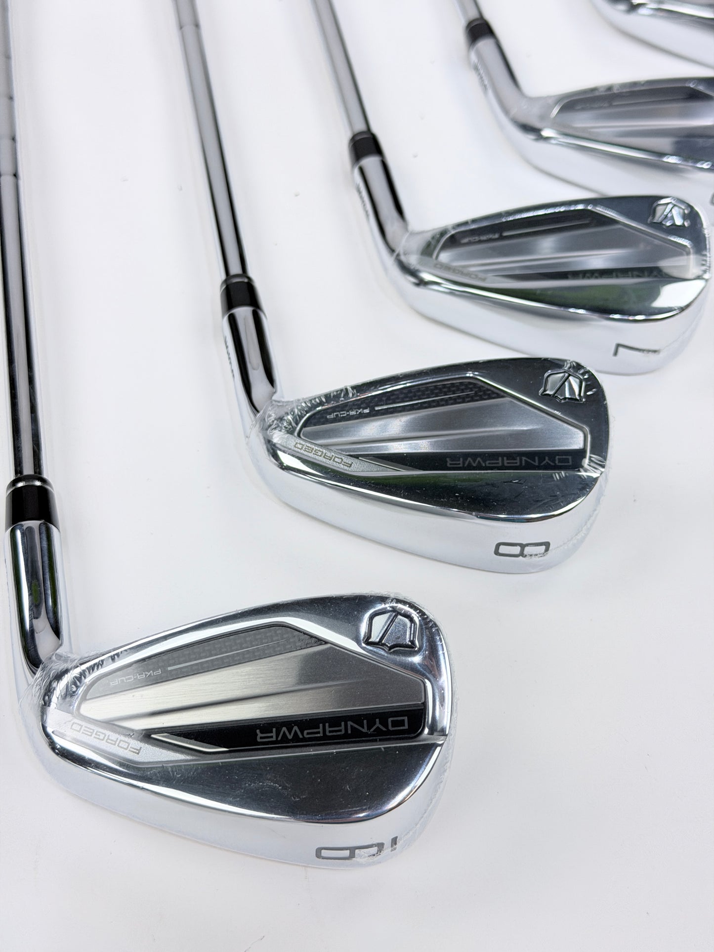 WILSON DYNAPWR FORGED IRON SET 5-PW GW S FLEX RH