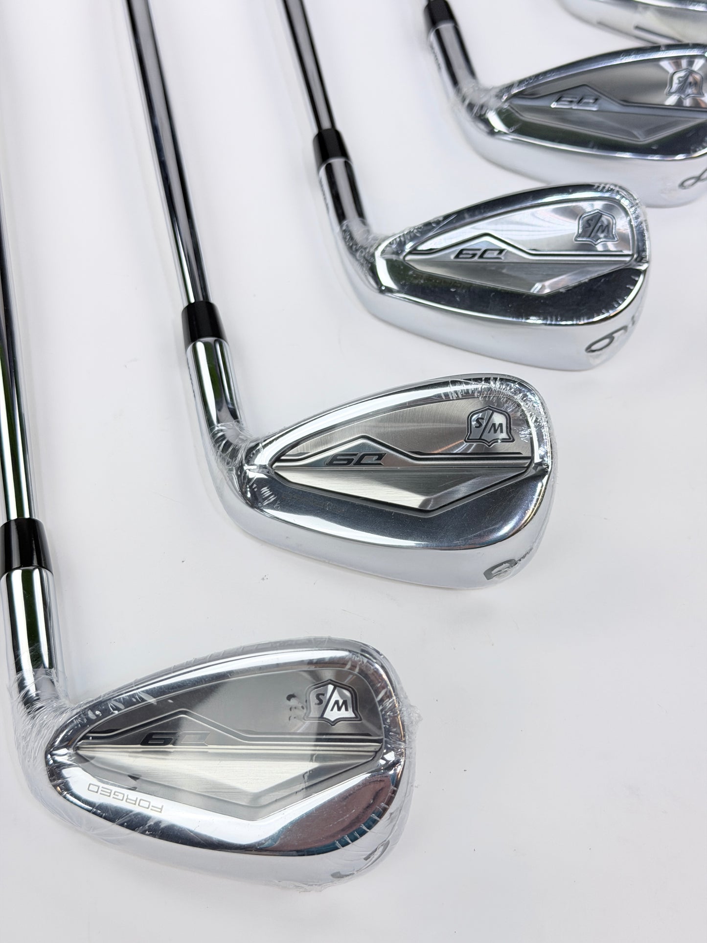 WILSON D9 FORGED IRON SET 5-PW GW S FLEX RH NEW