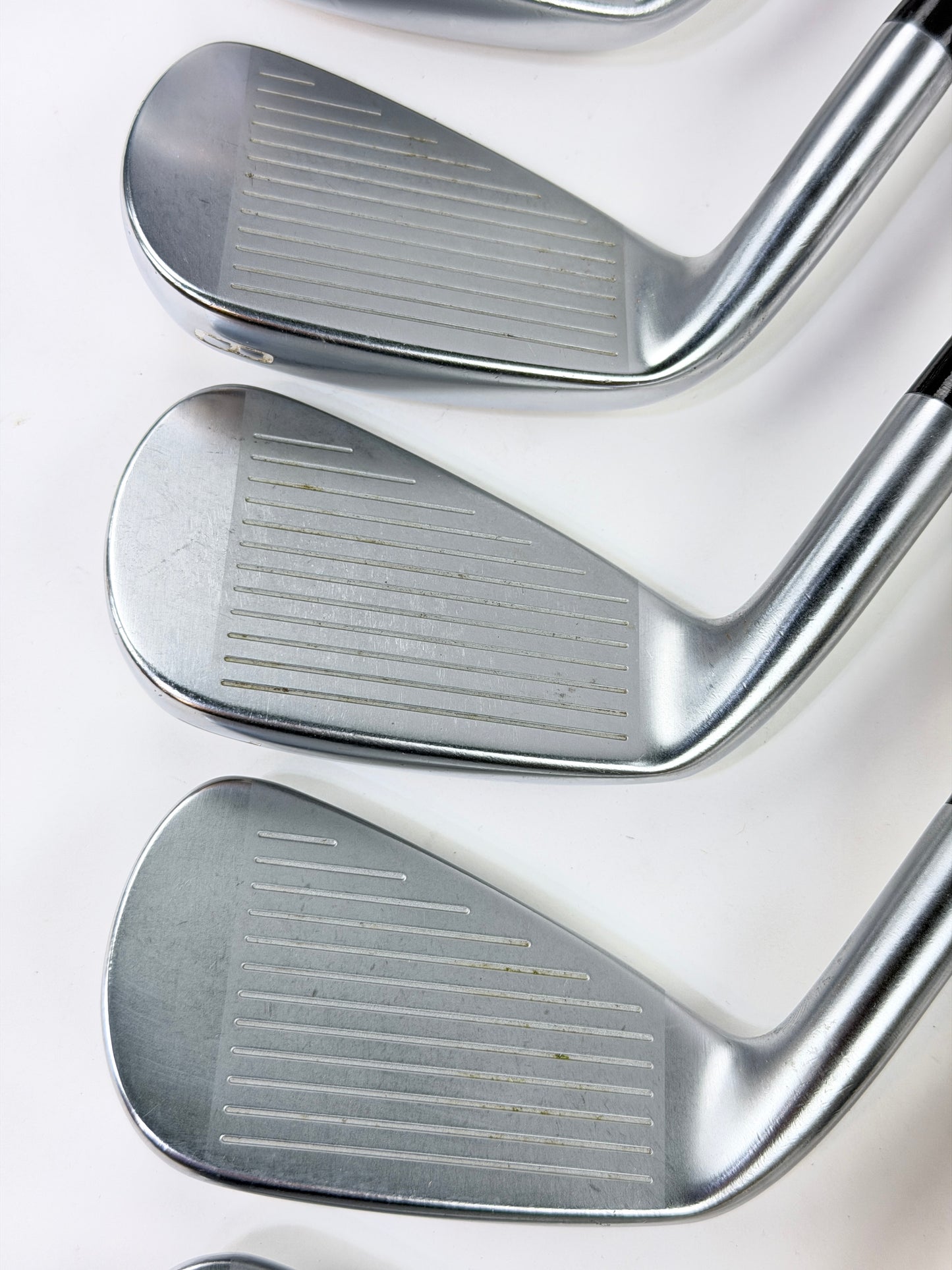 MIZUNO JPX 923 HOT METAL PRO IRON SET 4-PW S FLEX RH -.5”