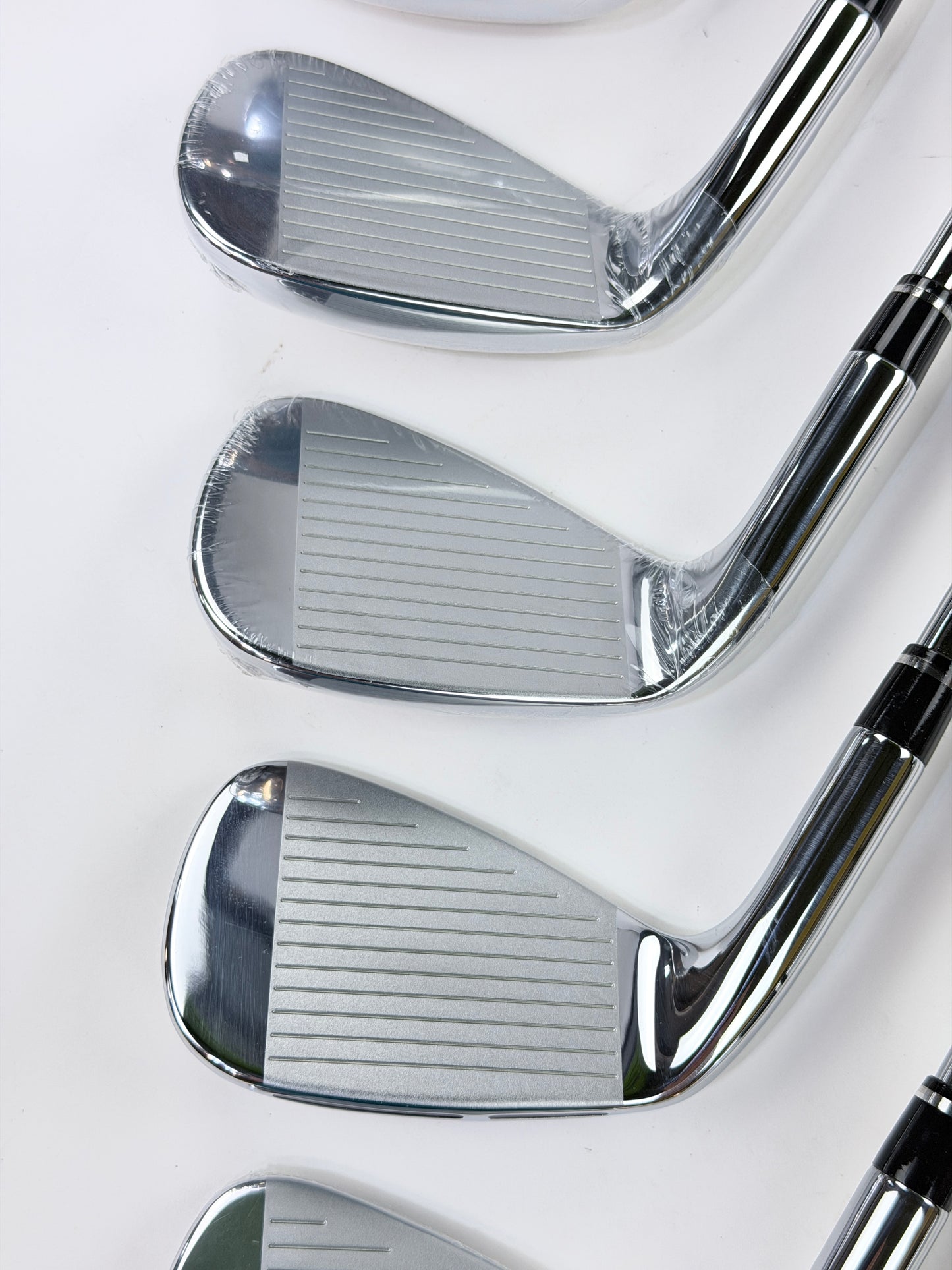 WILSON DYNAPWR FORGED IRON SET 5-PW GW S FLEX RH