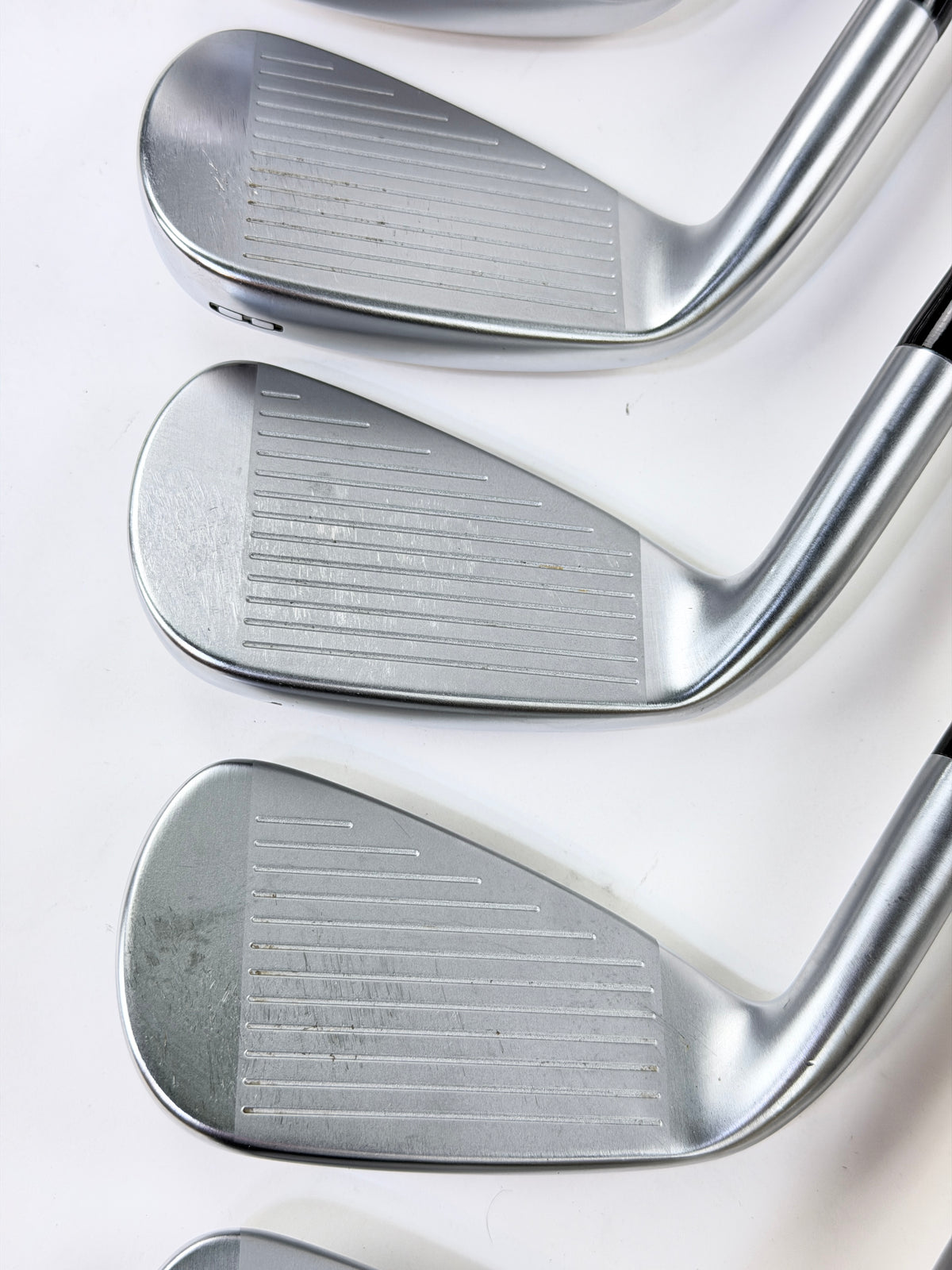 MIZUNO JPX 925 HOT METAL IRON SET 4-PW GW R FLEX RH +.25”