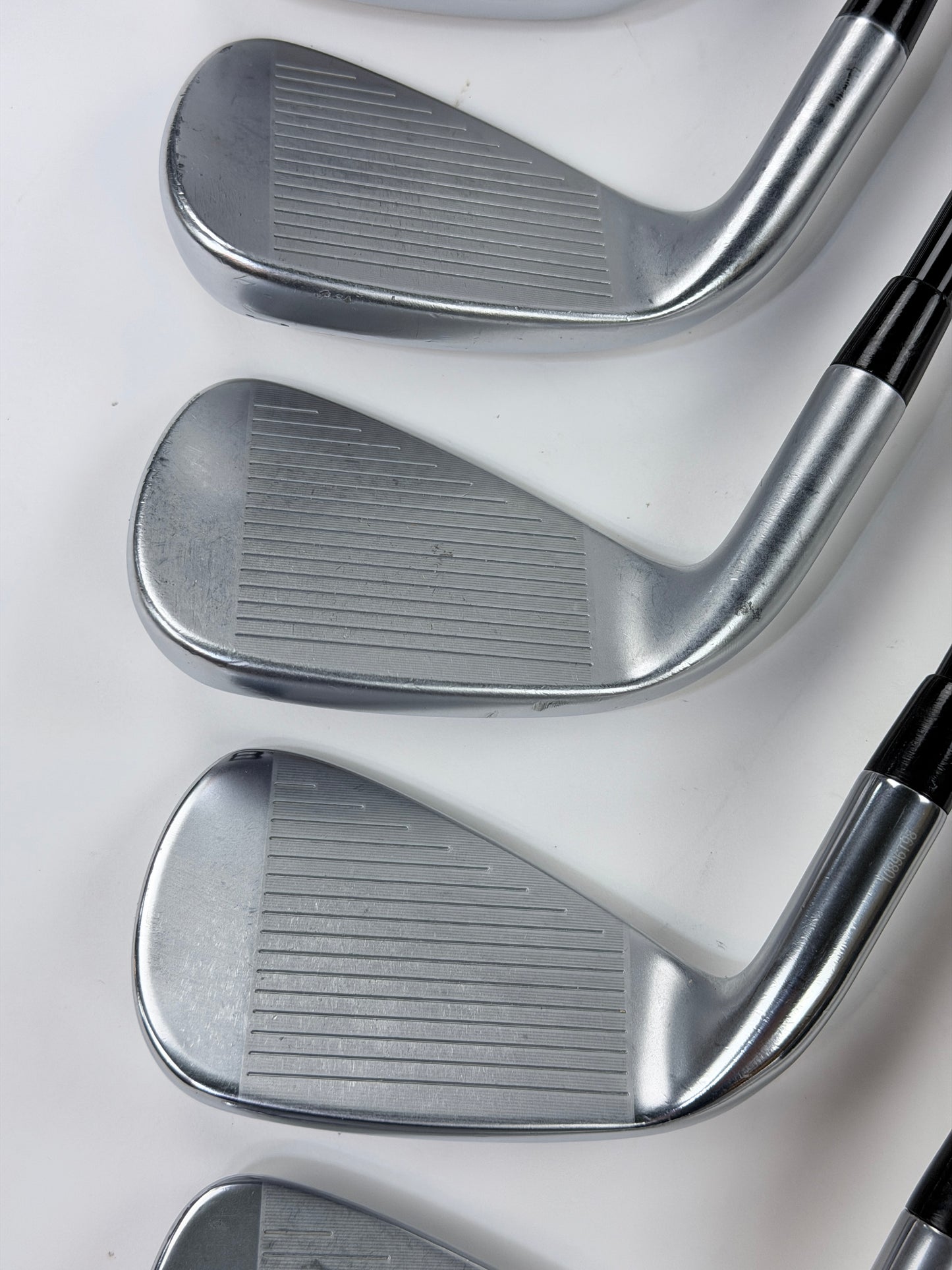 CLEVELAND LAUNCHER UHX IRON SET 5-PW GW R FLEX RH
