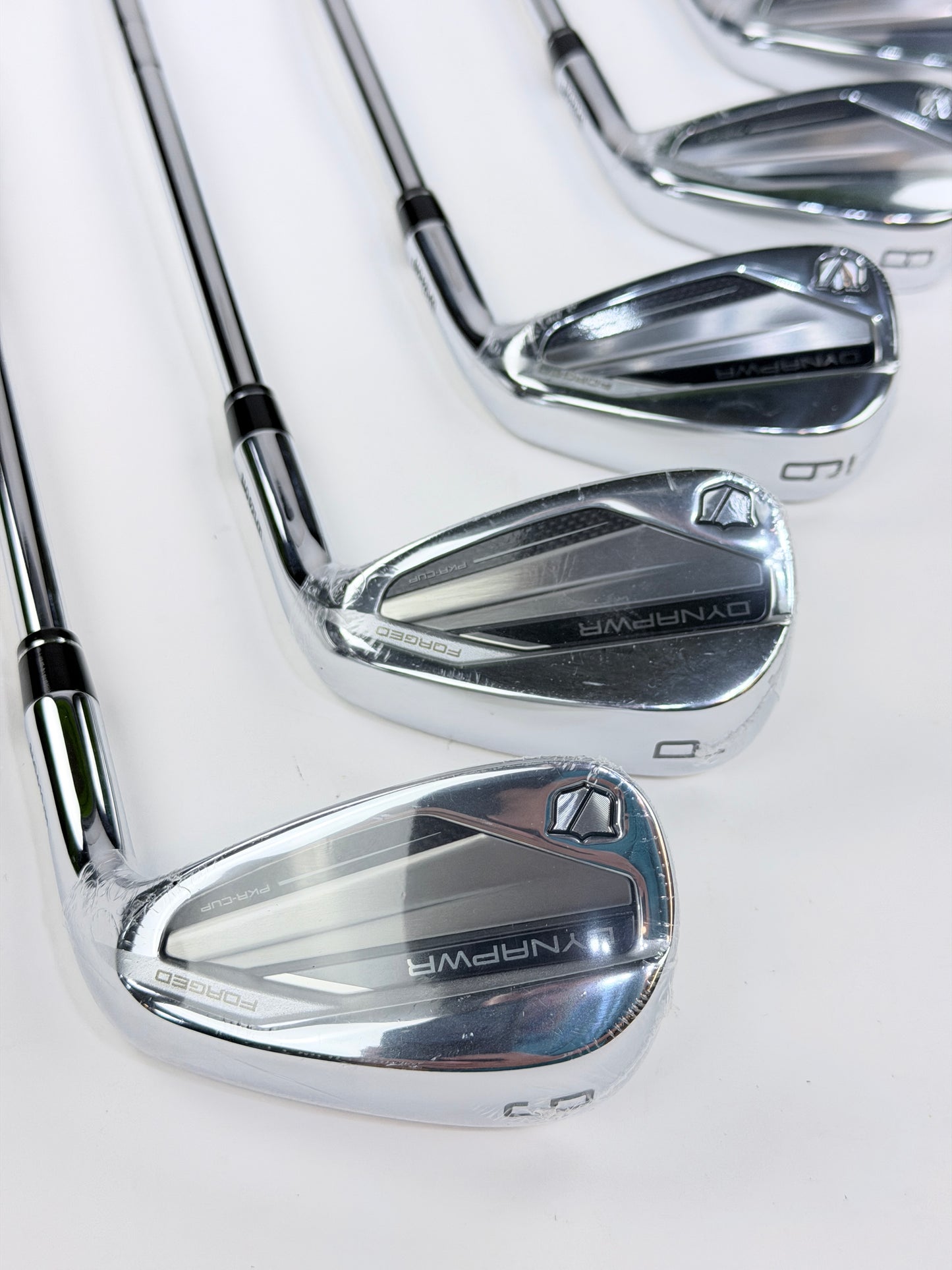 WILSON DYNAPWR FORGED IRON SET 5-PW GW S FLEX RH