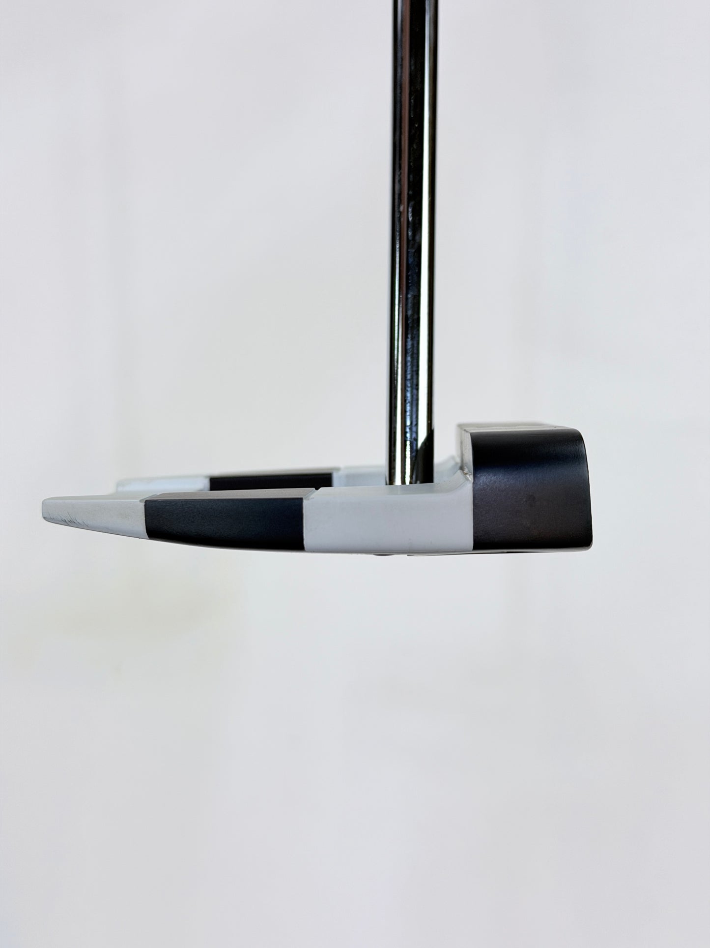 ODYSSEY SQUARE 2 SQUARE JAILBIRD BROOMSTICK PUTTER RH 48”