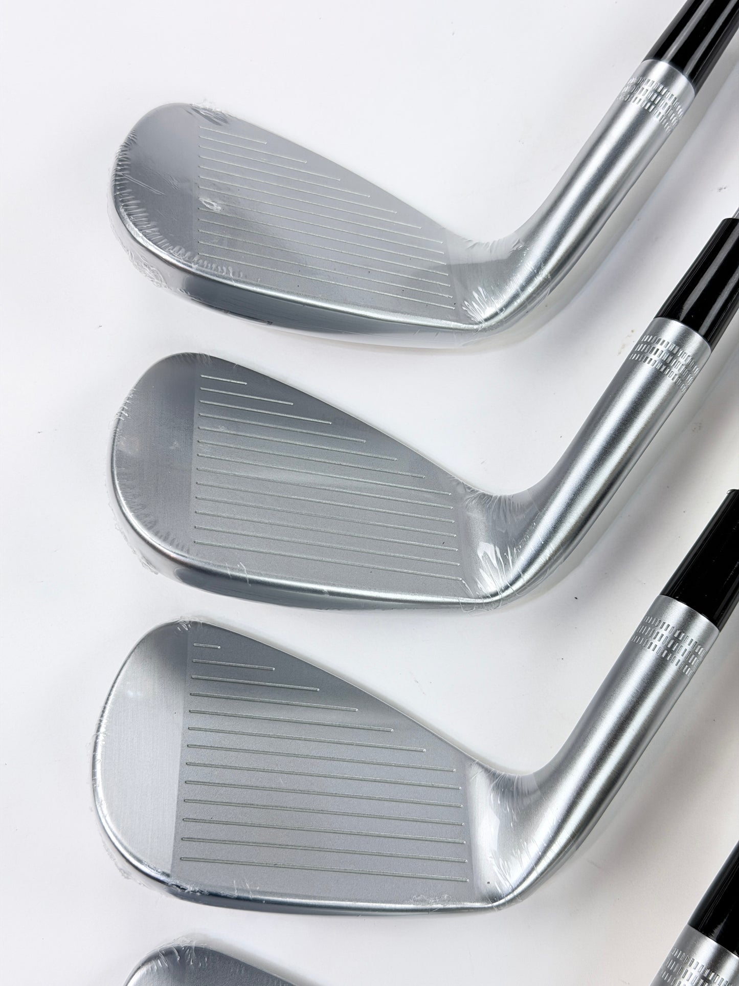 WILSON STAFF MODEL CB IRON SET 4-PW S FLEX RH