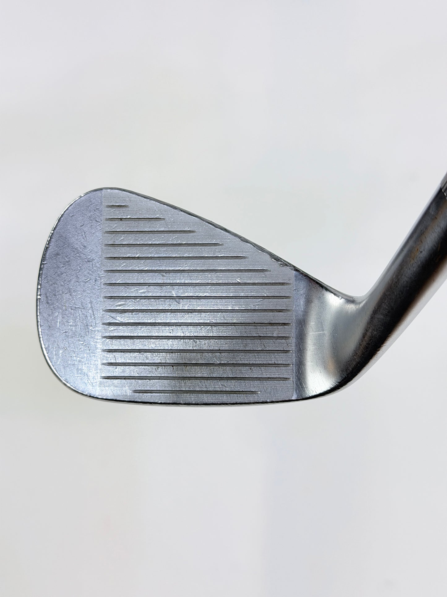 CALLAWAY JAWS MD5 46° WEDGE S FLEX RH 35.75”