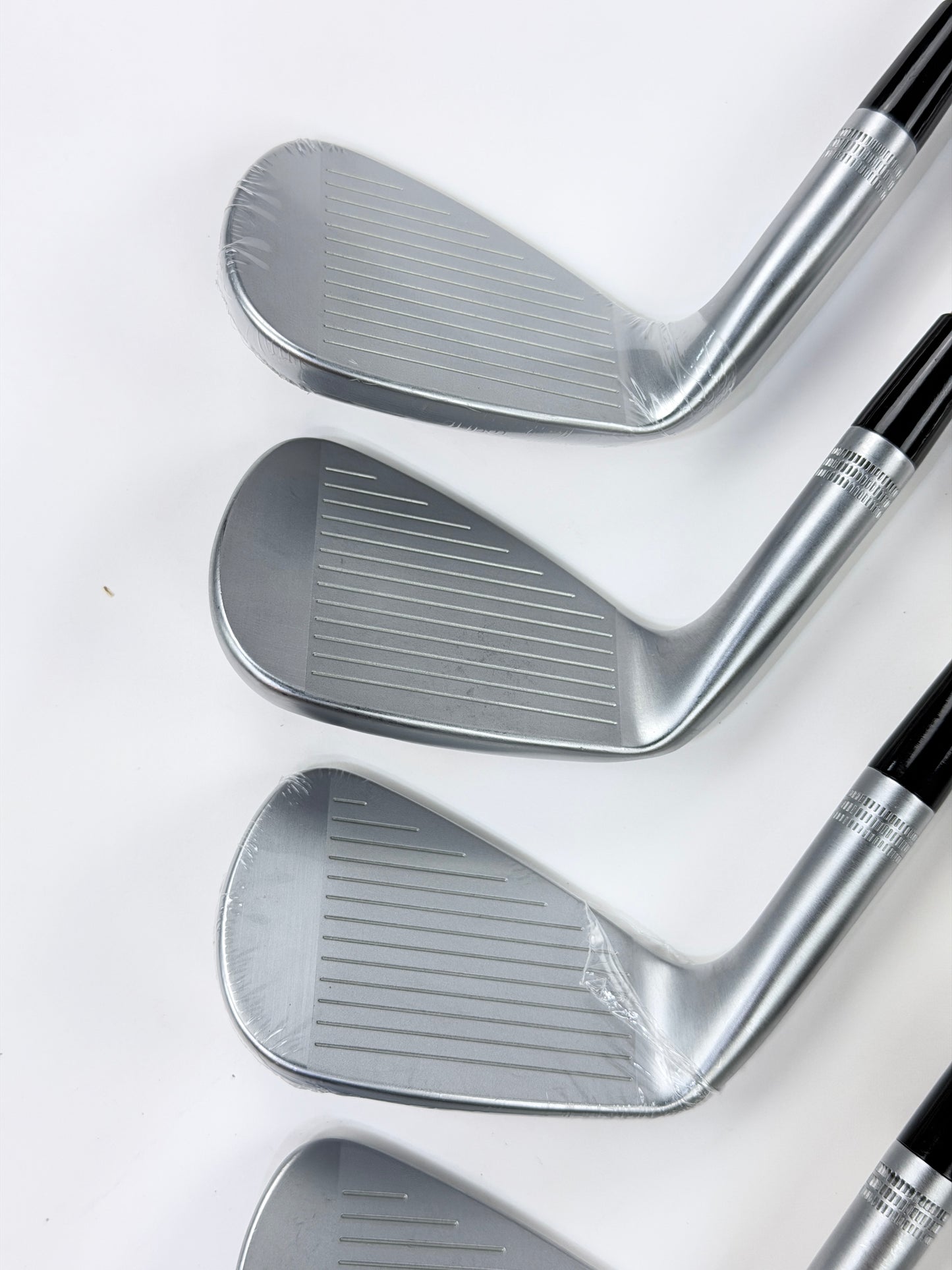 WILSON STAFF MODEL BLADES IRON SET 5-PW S FLEX RH