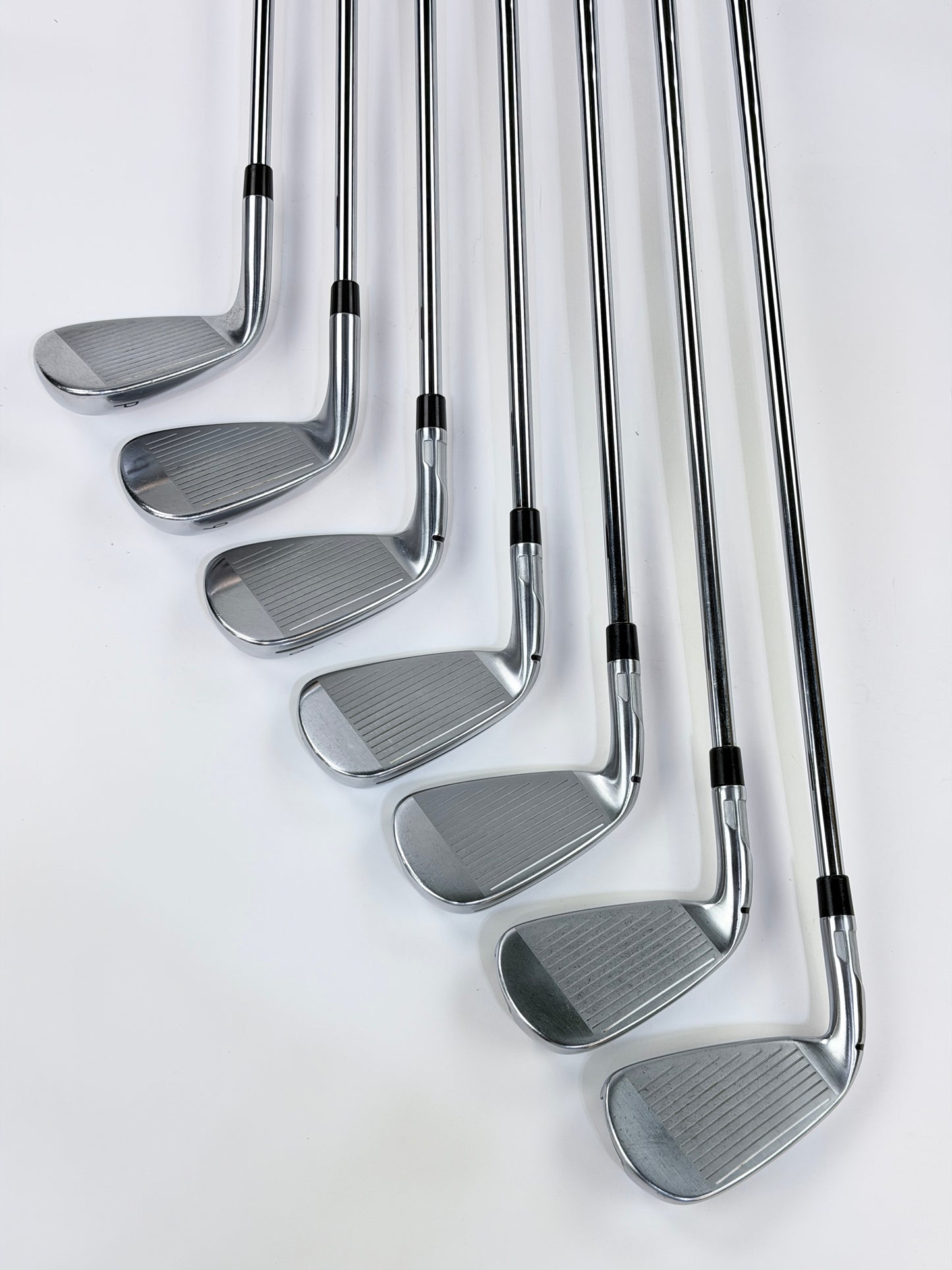 TAYLORMADE QI IRON SET 4-PW R FLEX RH