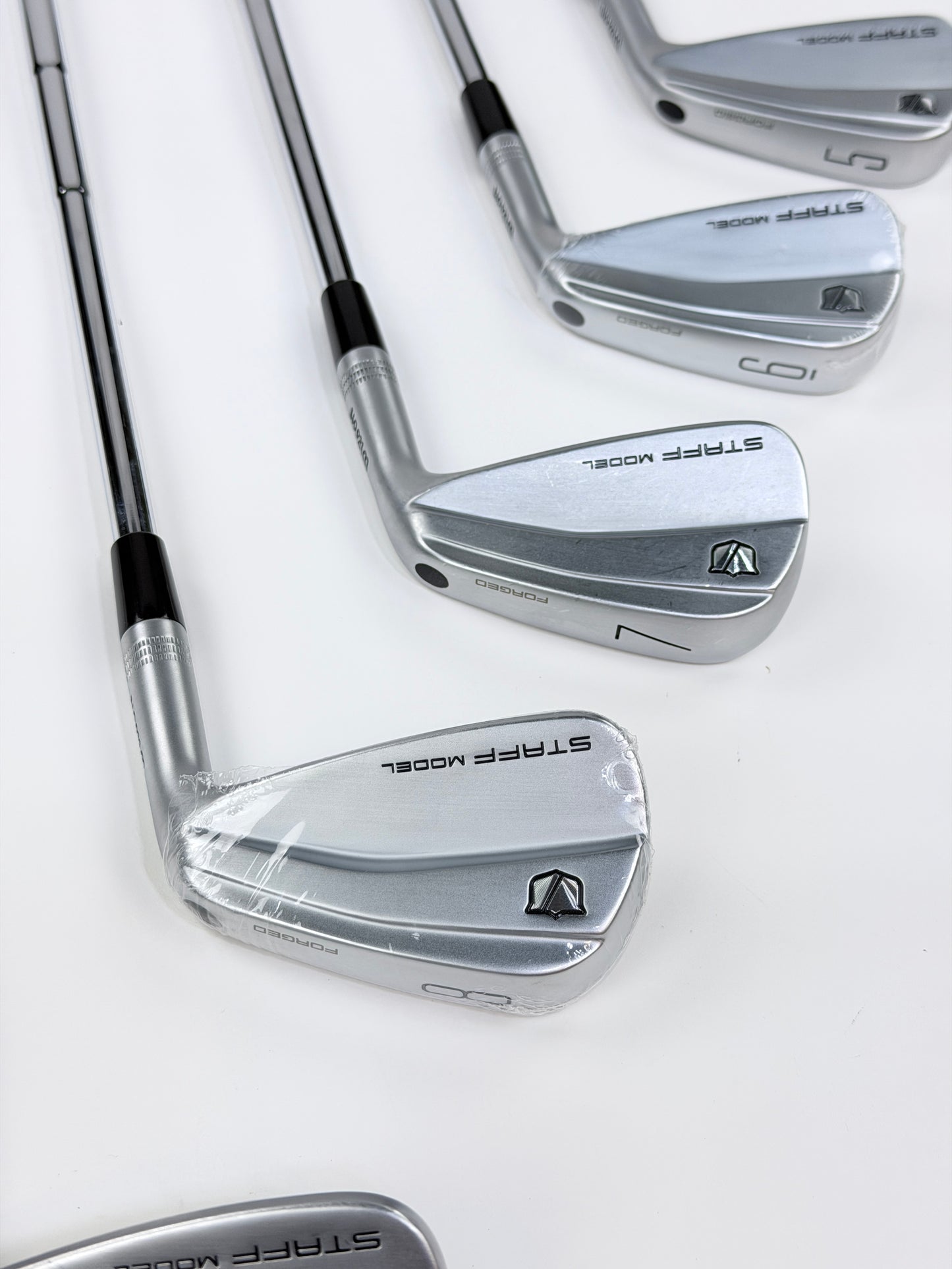 WILSON STAFF MODEL BLADES IRON SET 5-PW S FLEX RH
